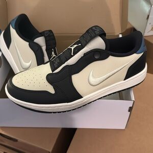 Nike Black and Cream Low-Cut Sneakers